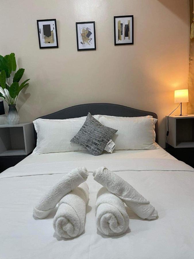 Studio Condo Building 81 Newport Boulevard Manila Luaran gambar