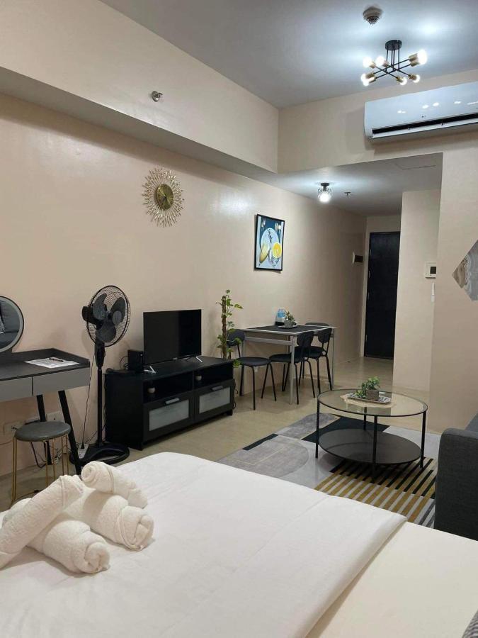 Studio Condo Building 81 Newport Boulevard Manila Luaran gambar