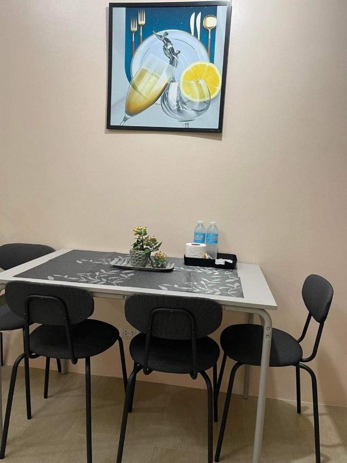 Studio Condo Building 81 Newport Boulevard Manila Luaran gambar