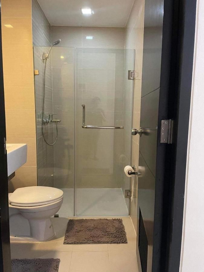 Studio Condo Building 81 Newport Boulevard Manila Luaran gambar
