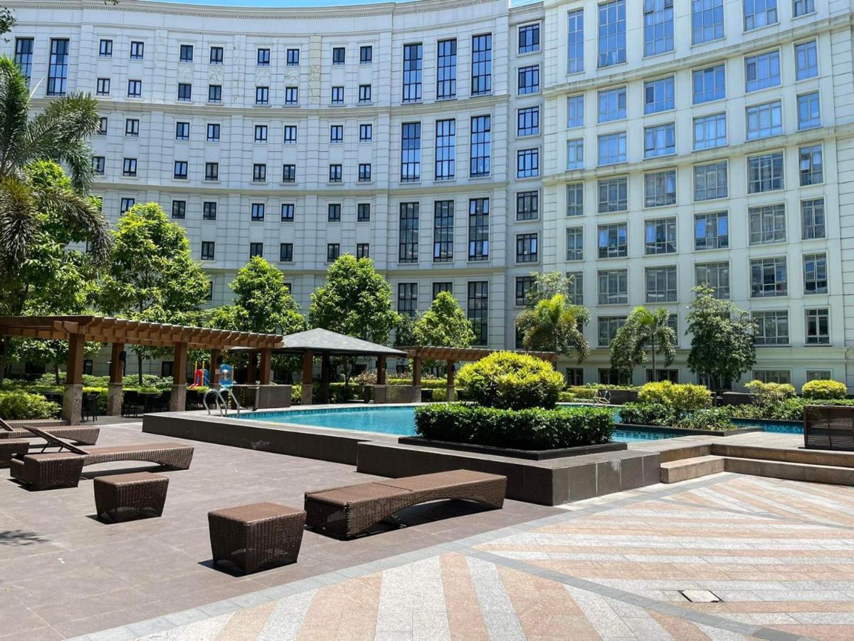 Studio Condo Building 81 Newport Boulevard Manila Luaran gambar